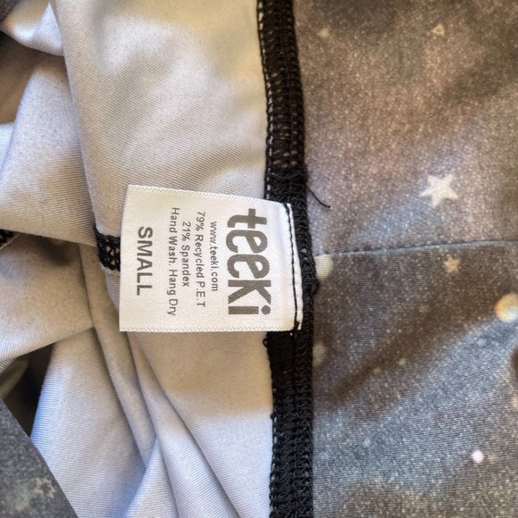 Teeki Run With the Wolves Hot Pants Size S - Picture 4 of 5